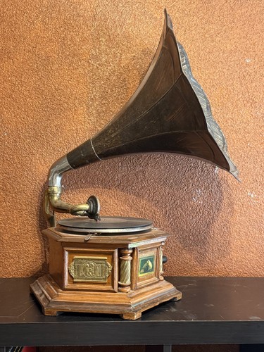 Trichtergrammophon