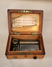 Antike Walzenspieluhr wohl