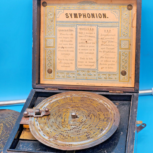Historische symphonion mit - historische,