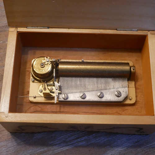 Spieluhr melodie reuge mit 4 - spieluhr,