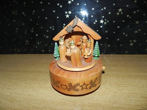 Spieluhr aus holz spielwerk - spieluhr,