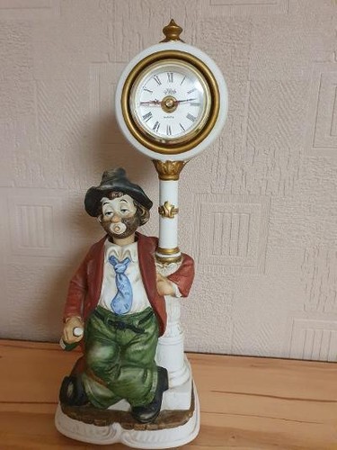 Melody motion clockpost - ,