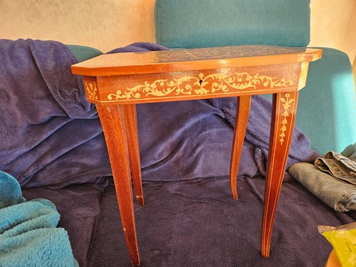 Spieluhr tisch von - spieluhr, lador